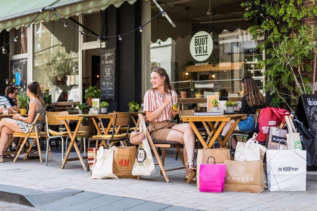 Gezellig Appartement, Gerenoveerd Eind 2022 튈뷔르흐 외부 사진